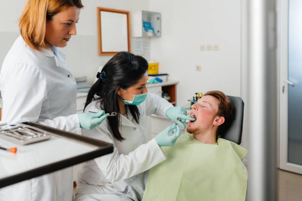 Best Cracked Tooth Emergency Dentist  in Powder Springs, GA